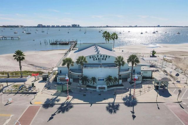 4737 DEL RIO WAY S, Gulfport, FL 33711