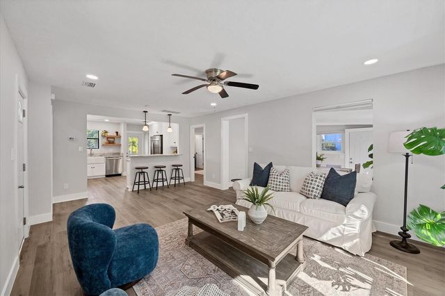 4737 DEL RIO WAY S, Gulfport, FL 33711