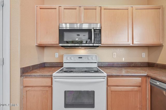 2621 E Waterview Court, Chandler, AZ 85249