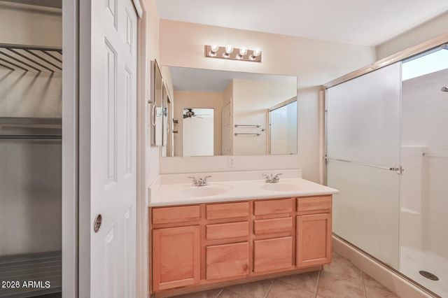 2621 E Waterview Court, Chandler, AZ 85249