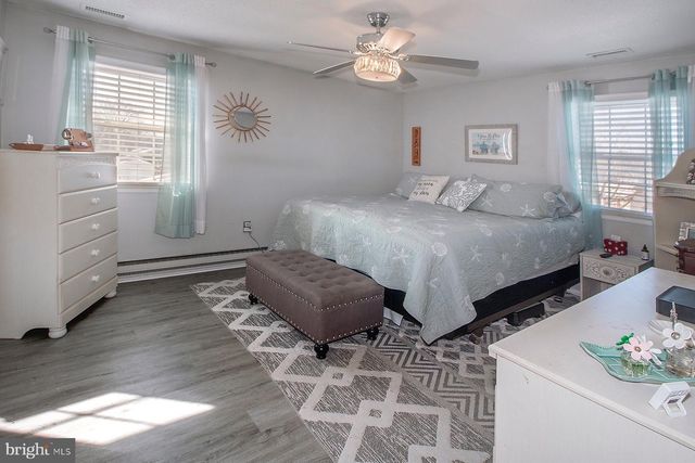 126 LAKE CHAMPLAIN DR, Little Egg Harbor Twp, NJ 08087