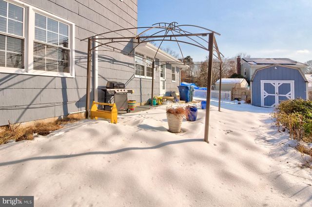 126 LAKE CHAMPLAIN DR, Little Egg Harbor Twp, NJ 08087