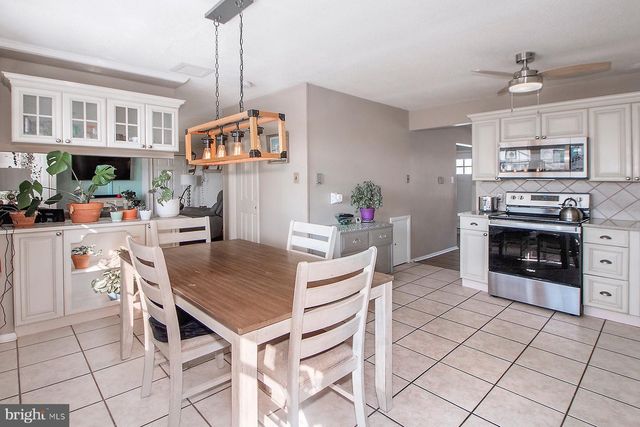 126 LAKE CHAMPLAIN DR, Little Egg Harbor Twp, NJ 08087