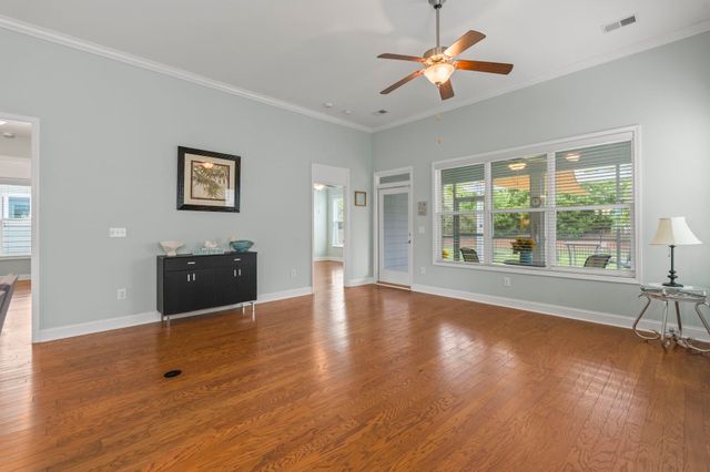1941 Suncrest Dr., Myrtle Beach, SC 29577