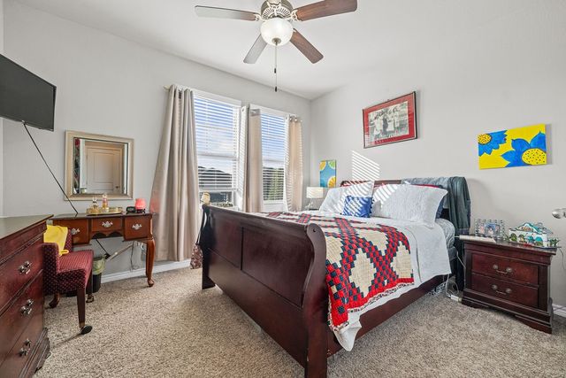 1021 Pasadena St, Portland, TX 78374