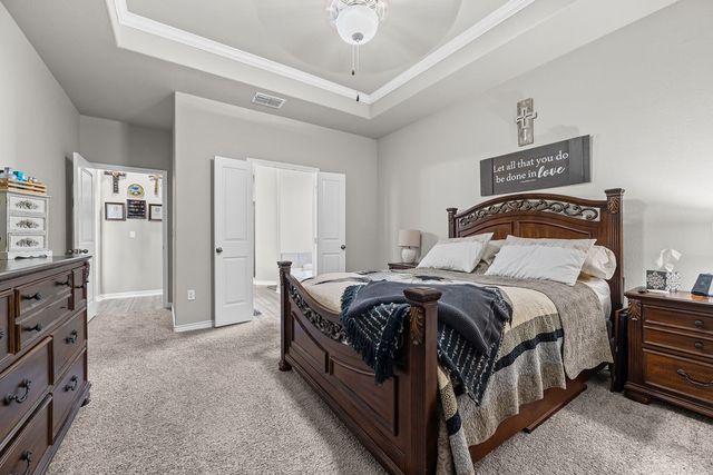 1021 Pasadena St, Portland, TX 78374