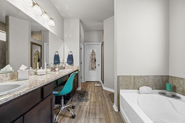 1021 Pasadena St, Portland, TX 78374