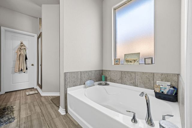 1021 Pasadena St, Portland, TX 78374