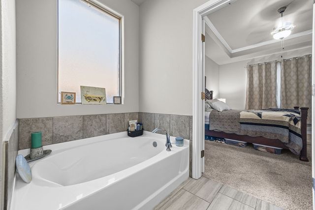 1021 Pasadena St, Portland, TX 78374