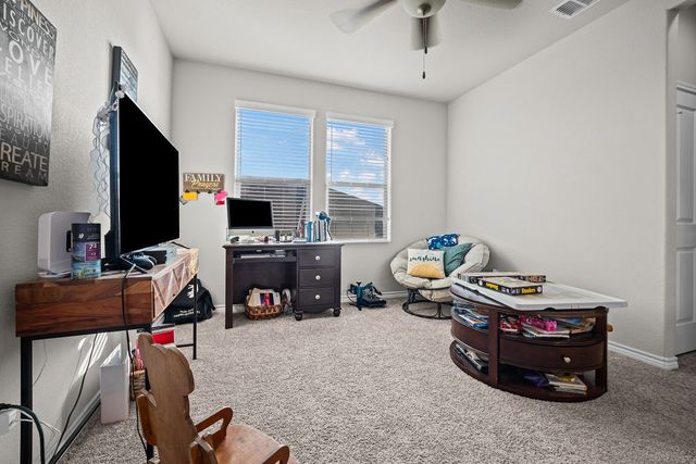 1021 Pasadena St, Portland, TX 78374