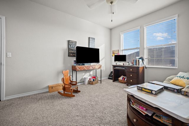 1021 Pasadena St, Portland, TX 78374