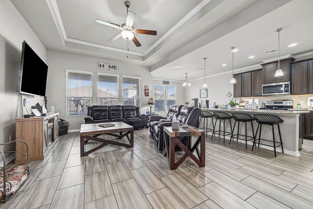 1021 Pasadena St, Portland, TX 78374