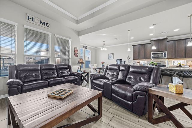 1021 Pasadena St, Portland, TX 78374