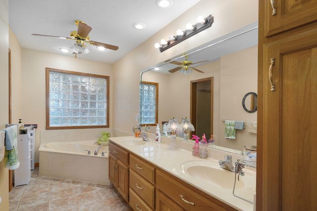 3848 W Suzanne Street, Brookline, MO 65619