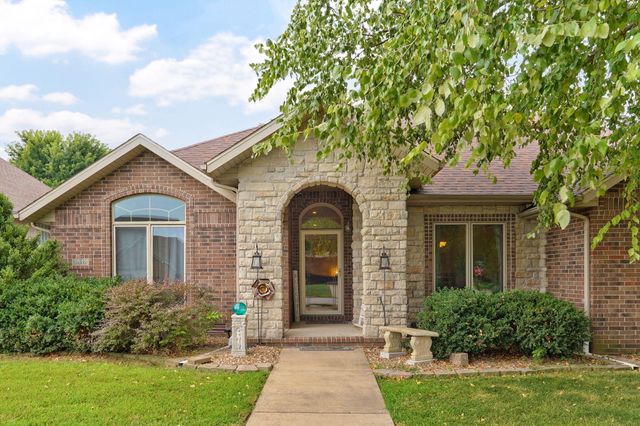 3848 W Suzanne Street, Brookline, MO 65619