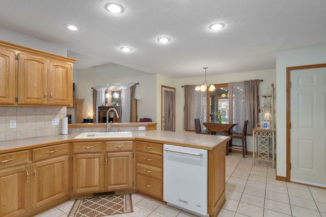 3848 W Suzanne Street, Brookline, MO 65619