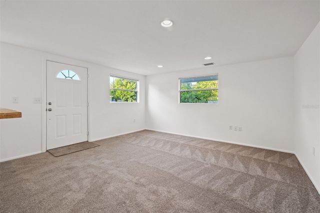 4009 BURLINGTON AVENUE N, St Petersburg, FL 33713