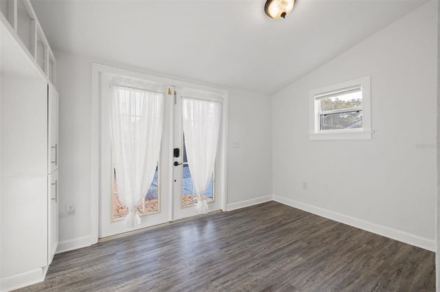 4009 BURLINGTON AVENUE N, St Petersburg, FL 33713