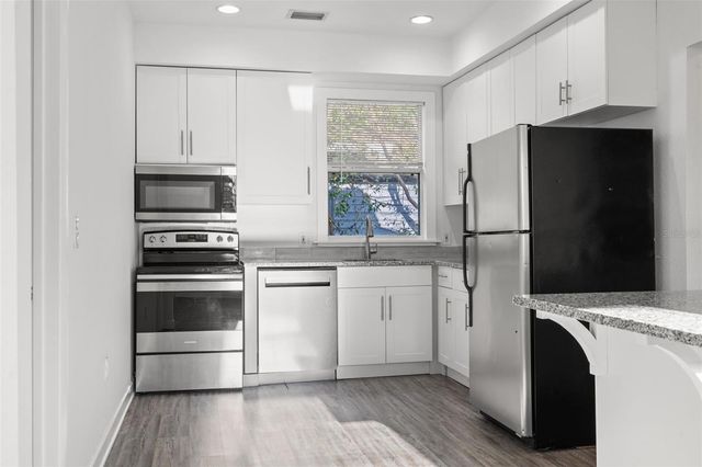 4009 BURLINGTON AVENUE N, St Petersburg, FL 33713