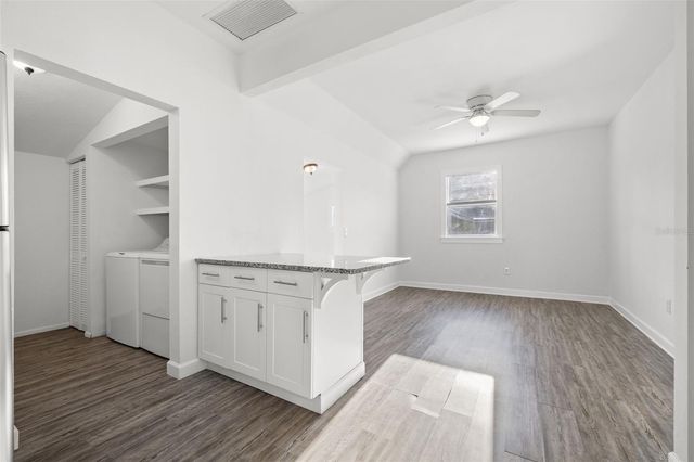 4009 BURLINGTON AVENUE N, St Petersburg, FL 33713