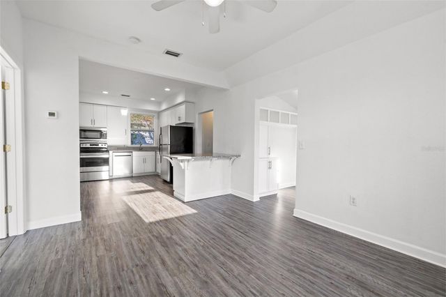 4009 BURLINGTON AVENUE N, St Petersburg, FL 33713