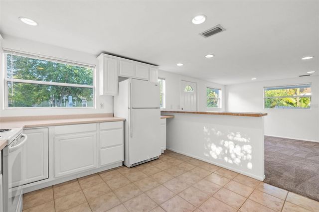 4009 BURLINGTON AVENUE N, St Petersburg, FL 33713