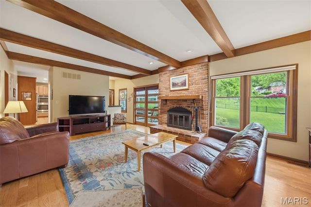 739 Bent Brook Road, St Louis, MO 63122