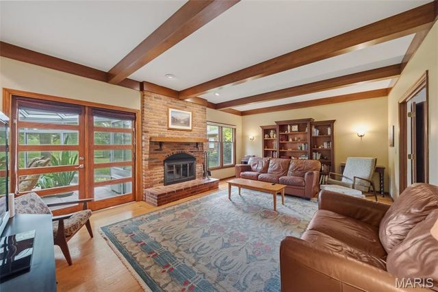 739 Bent Brook Road, St Louis, MO 63122