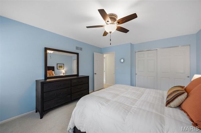 739 Bent Brook Road, St Louis, MO 63122