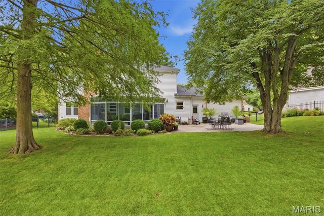 739 Bent Brook Road, St Louis, MO 63122