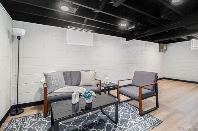 21123 Audette Street, Dearborn, MI 48124