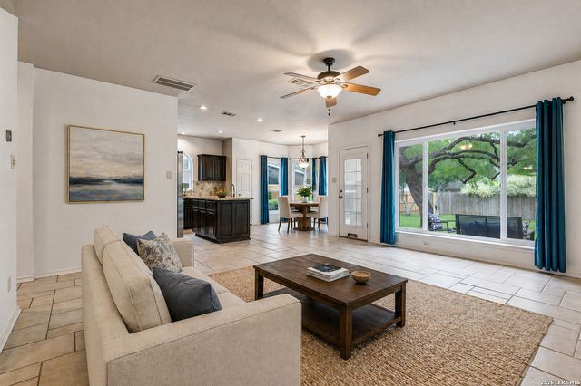 16410 Pemoak Dr., San Antonio, TX 78240
