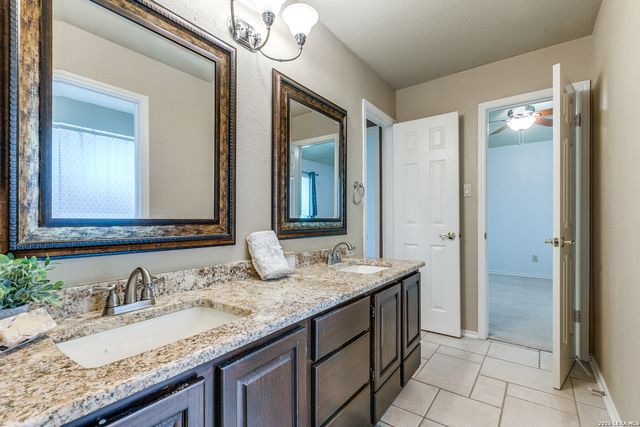 16410 Pemoak Dr., San Antonio, TX 78240