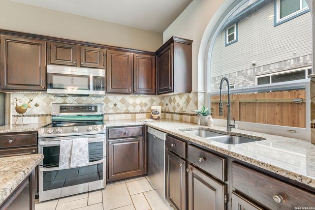 16410 Pemoak Dr., San Antonio, TX 78240