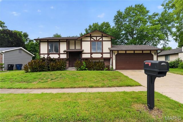15553 95th Avenue, Florissant, MO 63034