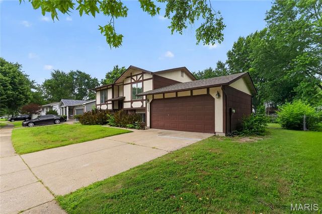 15553 95th Avenue, Florissant, MO 63034