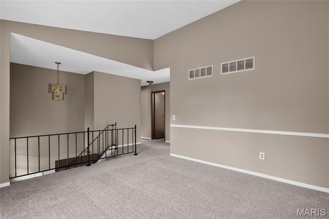 15553 95th Avenue, Florissant, MO 63034