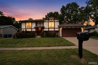 15553 95th Avenue, Florissant, MO 63034