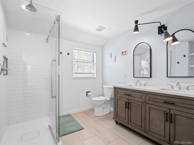 6376 E Long Cir S, Centennial, CO 80112