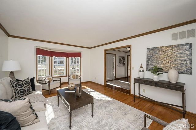 16401 Wilson Farm Drive, Chesterfield, MO 63005