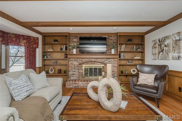 16401 Wilson Farm Drive, Chesterfield, MO 63005