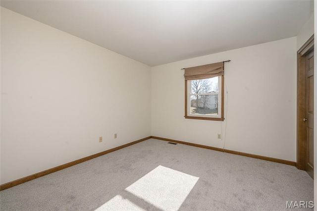 16401 Wilson Farm Drive, Chesterfield, MO 63005