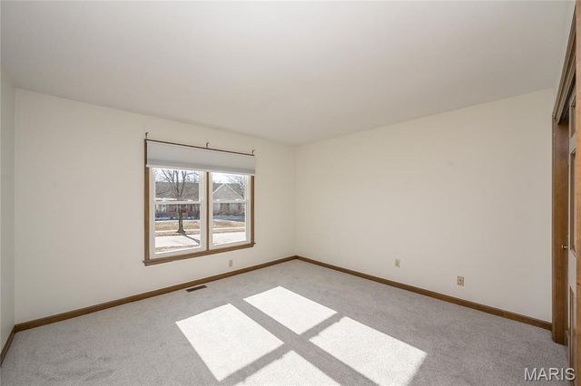 16401 Wilson Farm Drive, Chesterfield, MO 63005