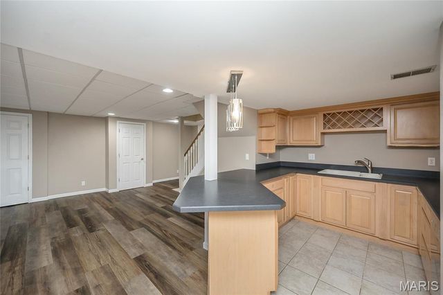 16401 Wilson Farm Drive, Chesterfield, MO 63005