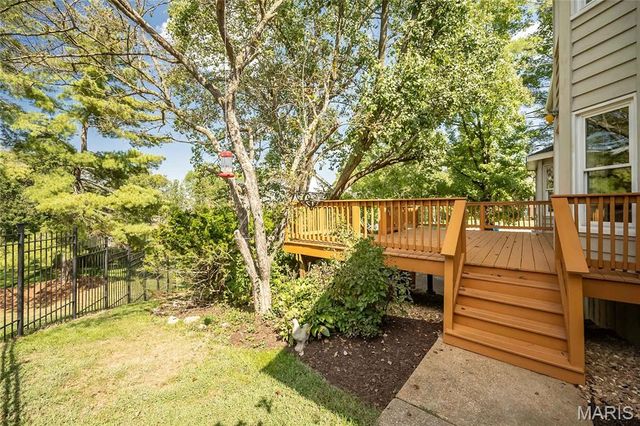 16401 Wilson Farm Drive, Chesterfield, MO 63005