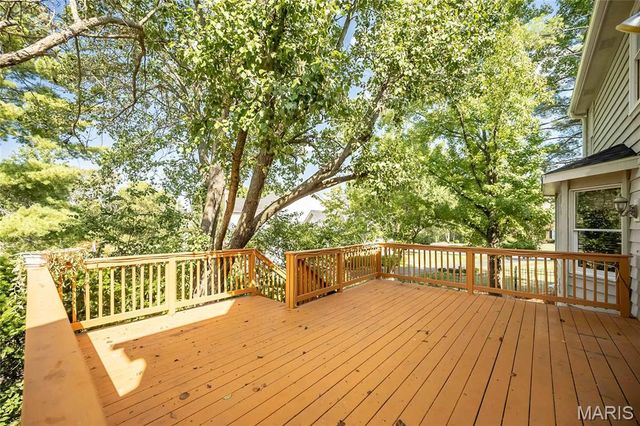 16401 Wilson Farm Drive, Chesterfield, MO 63005