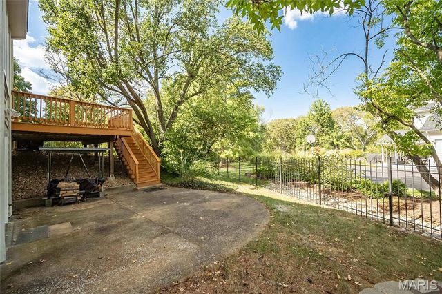 16401 Wilson Farm Drive, Chesterfield, MO 63005