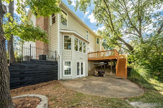 16401 Wilson Farm Drive, Chesterfield, MO 63005