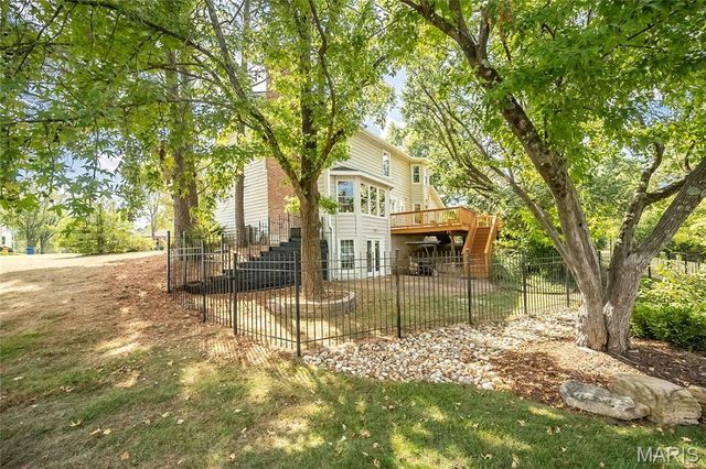 16401 Wilson Farm Drive, Chesterfield, MO 63005