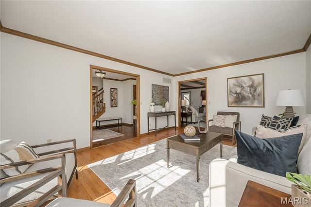 16401 Wilson Farm Drive, Chesterfield, MO 63005